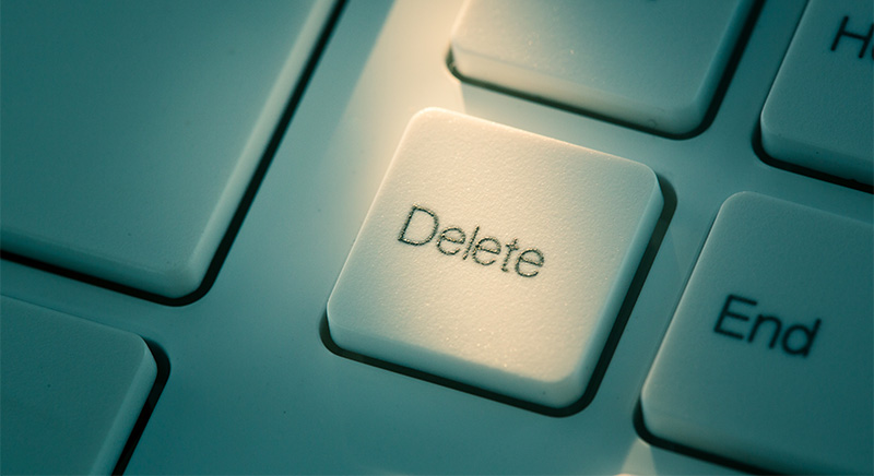 Przycisk Delete na klawiaturze